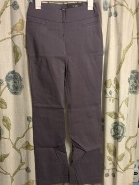 Women's Straight-Leg Dress Pants in Gray